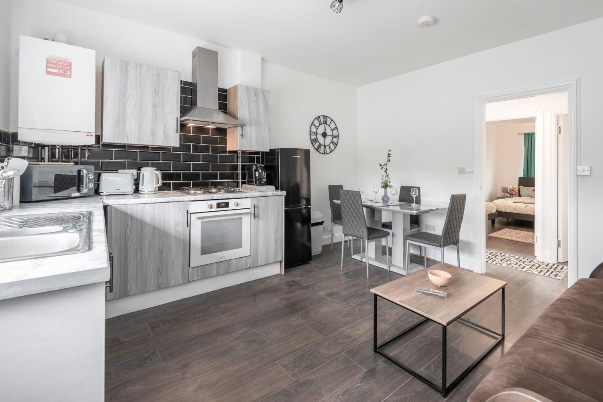 Modern Family Home W/Wi-Fi, Netflix, Self Check-In Londra Exterior foto