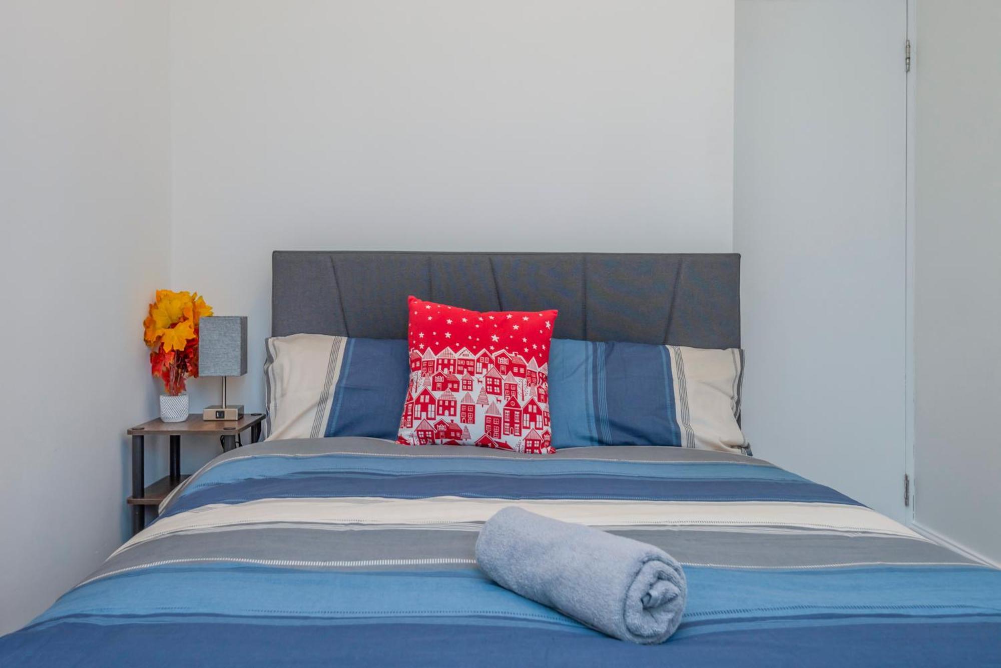 Modern Family Home W/Wi-Fi, Netflix, Self Check-In Londra Exterior foto
